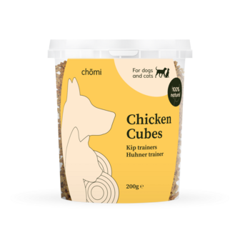 chomi kip trainers hond en kat