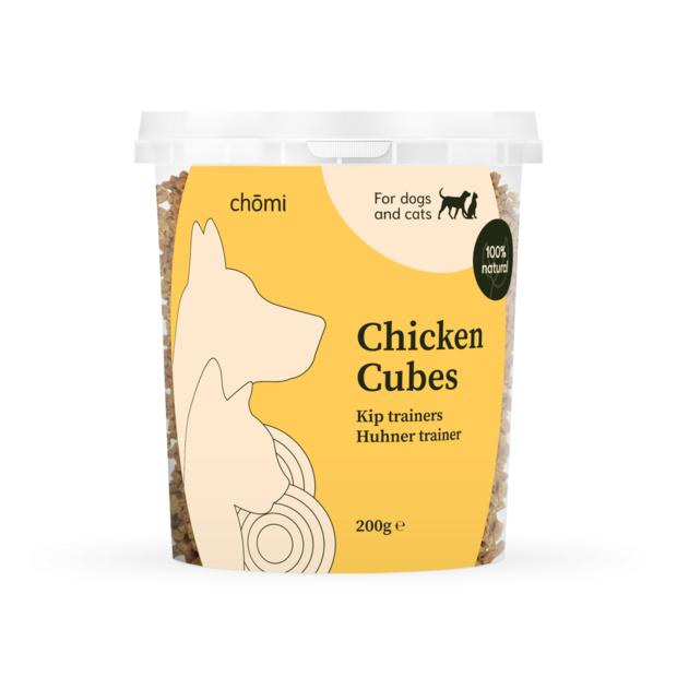 chomi kip trainers hond en kat